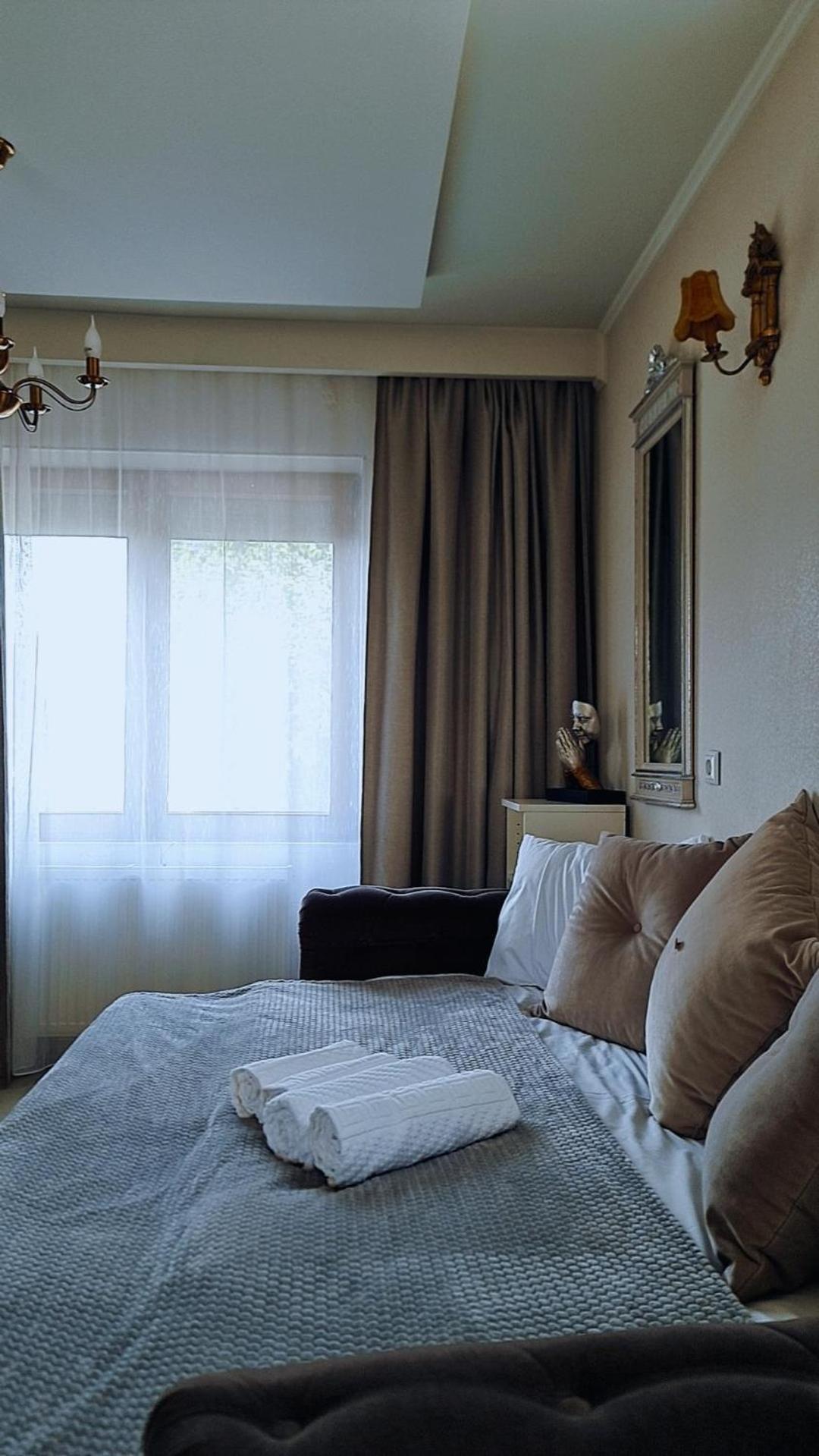 Apartment Gold *